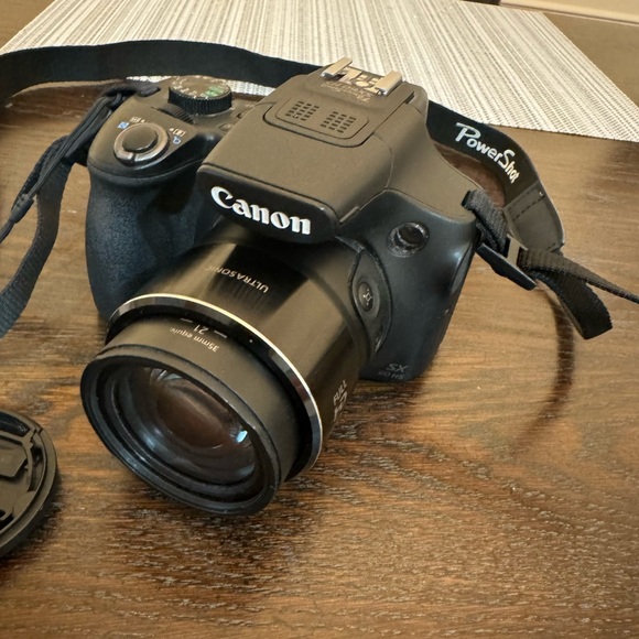 Canon Powershot SX60 HS - Picture 12 of 14